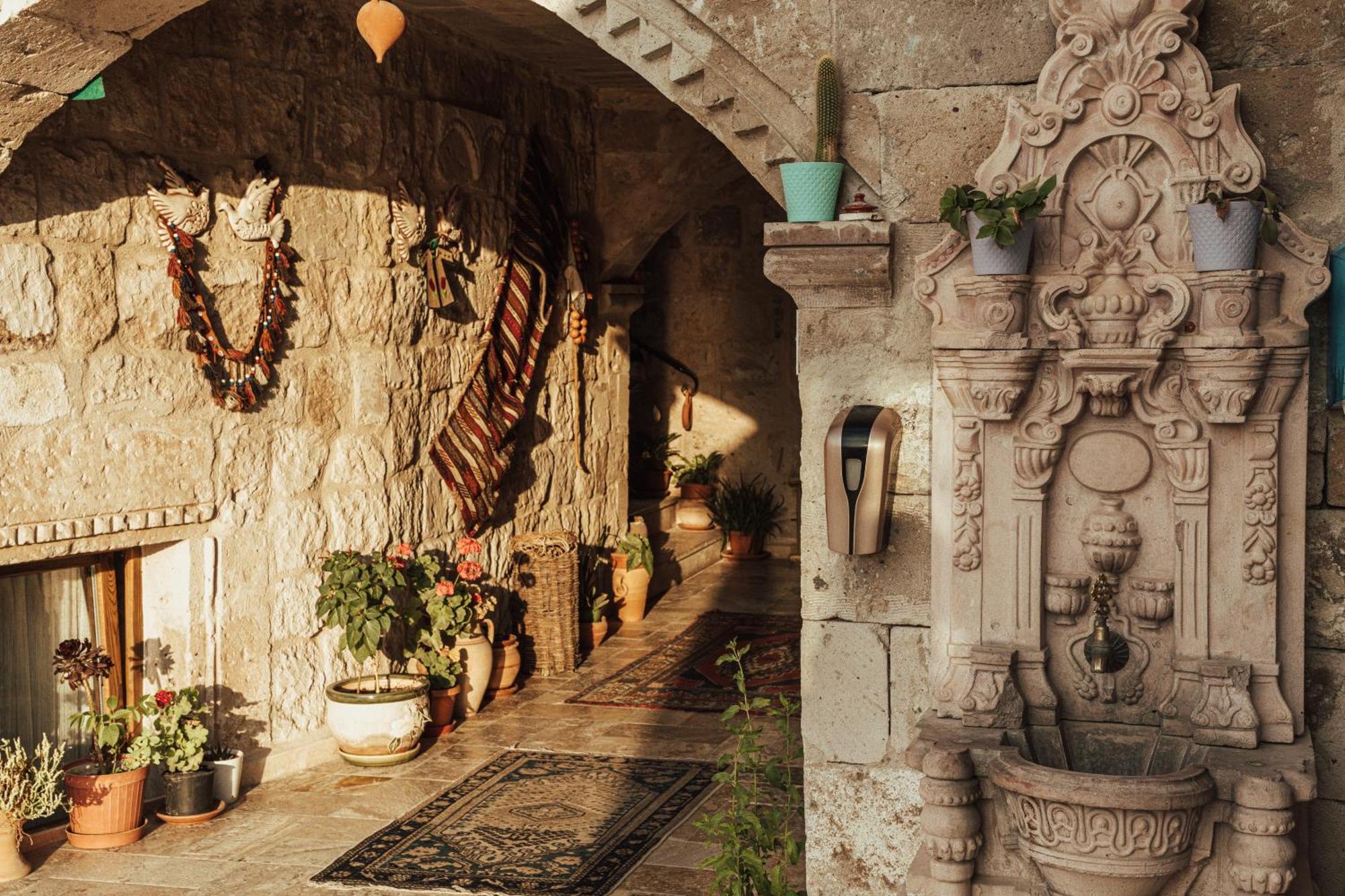 גורמה Sah Saray Cave Suites Halal Hotel מראה חיצוני תמונה