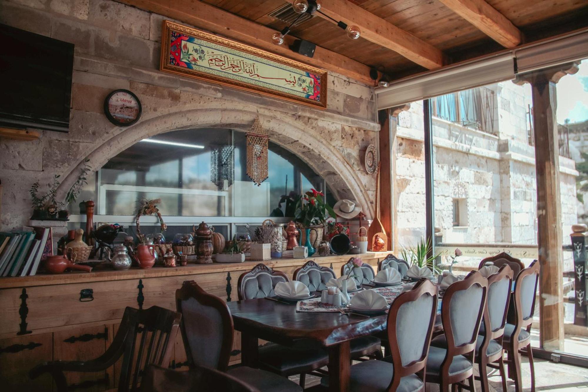 גורמה Sah Saray Cave Suites Halal Hotel מראה חיצוני תמונה
